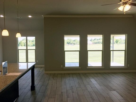 16682 E 115th St N - Dawson - QB - Living