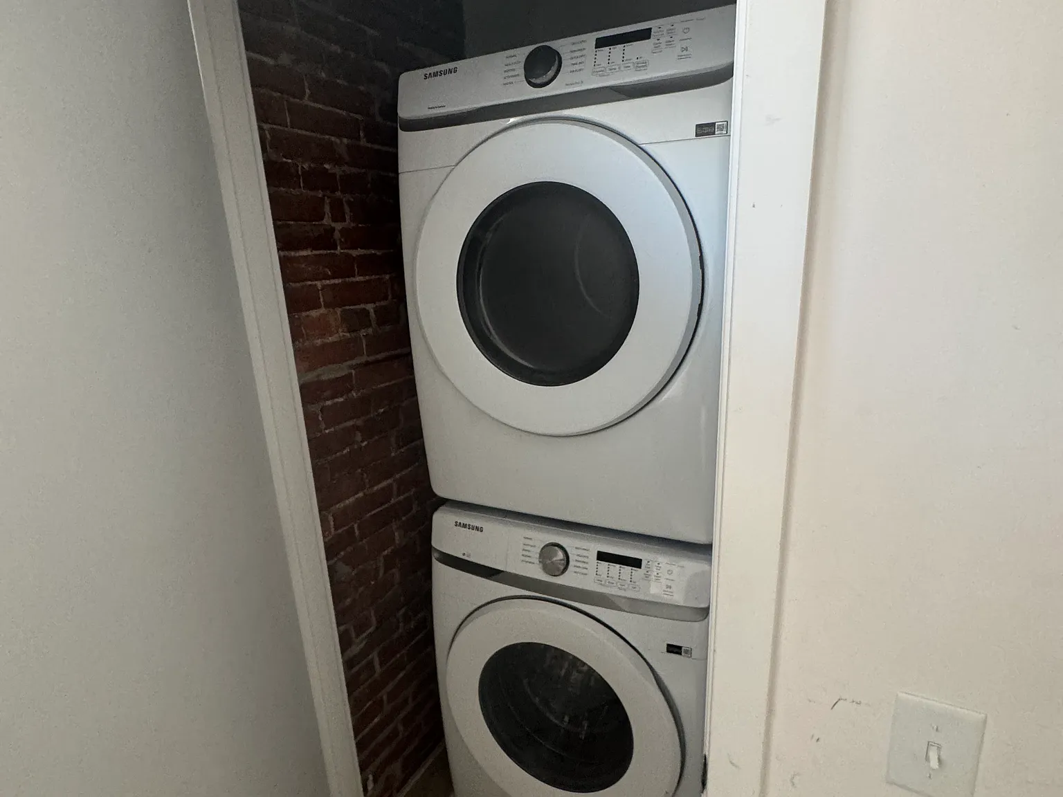 1 bed, 650 sqft, $1,300 — Photo 4