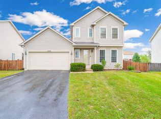 1658 Peter Ln, Romeoville, IL 60446