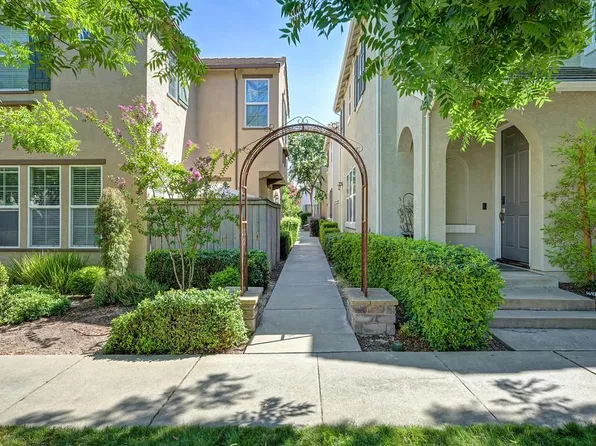 133 Talmont Cir #133, Roseville, CA 95678