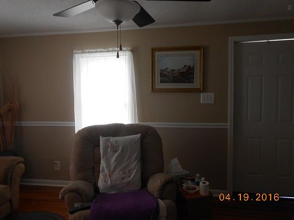 3rd image of 210 Ray St