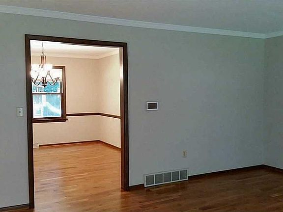 3rd image of 5415 Pepperwood Cir