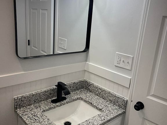 3rd image of 2580 Stanley Ct
