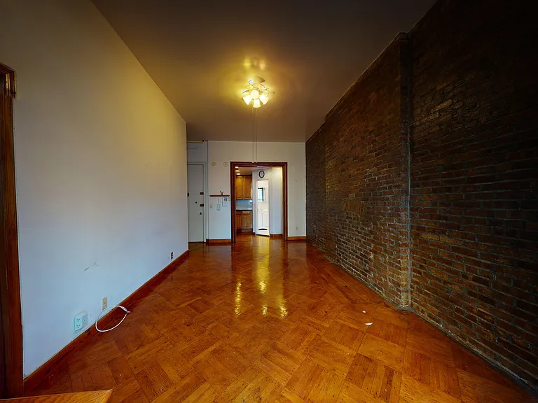 325 W 88th St #8 — Photo 7