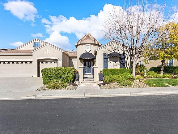 2nd image of 2041 Kent Drive