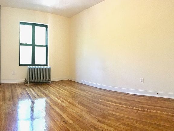 4th image of 115 Parkside Ave APT 14