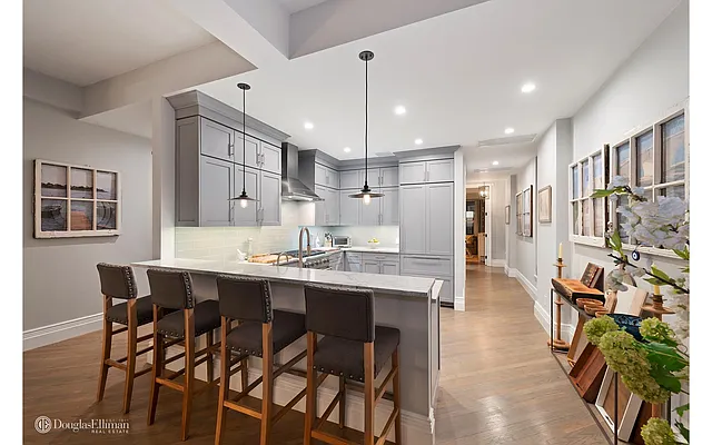 Sold by Douglas Elliman | media 4