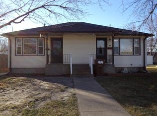 1617 18th St, Columbus, NE 68601