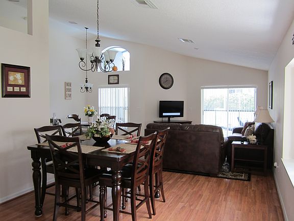 2nd image of 1732 Clubhouse Cv