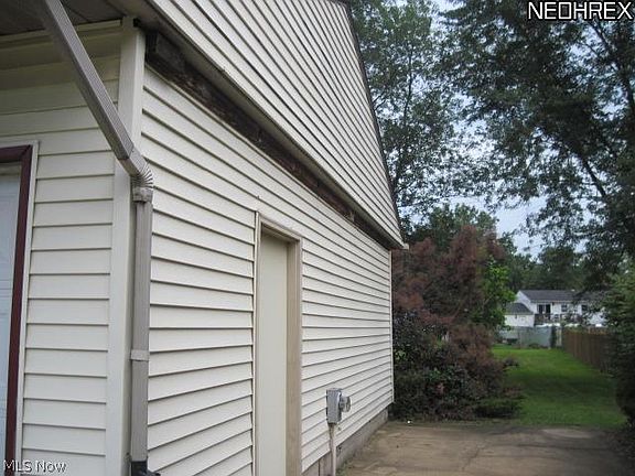 2nd image of 3886 Hightree Ave SE