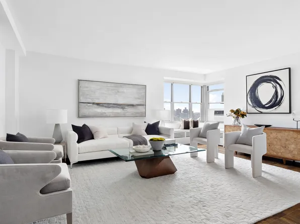 457 Fdr Drive image 1 of 10