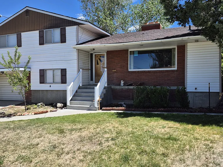 1318 Virginia St — Photo 27