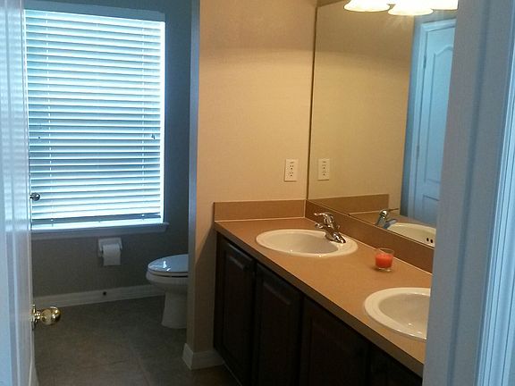 5th image of 2630 San Jacinto Cir