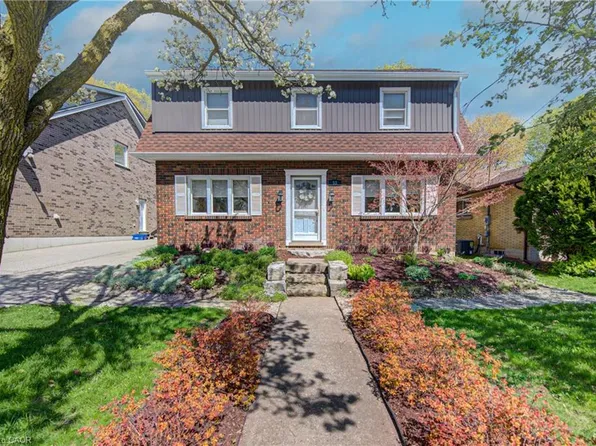 53 Lincoln Ave, Cambridge, ON N1R 4W6