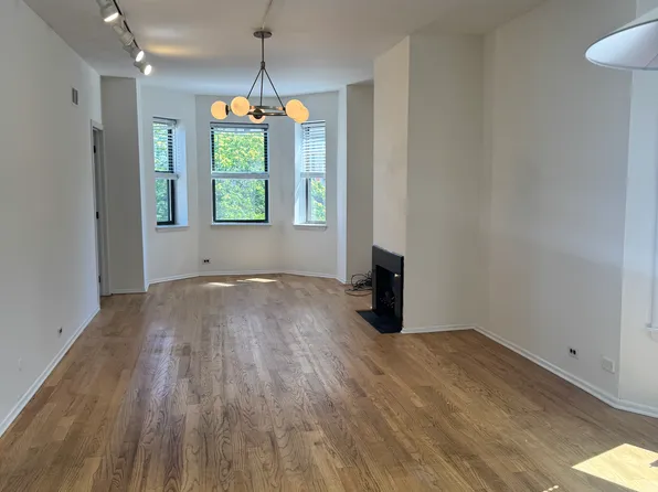 1950 N Lincoln Ave APT 1, Chicago, IL 60614