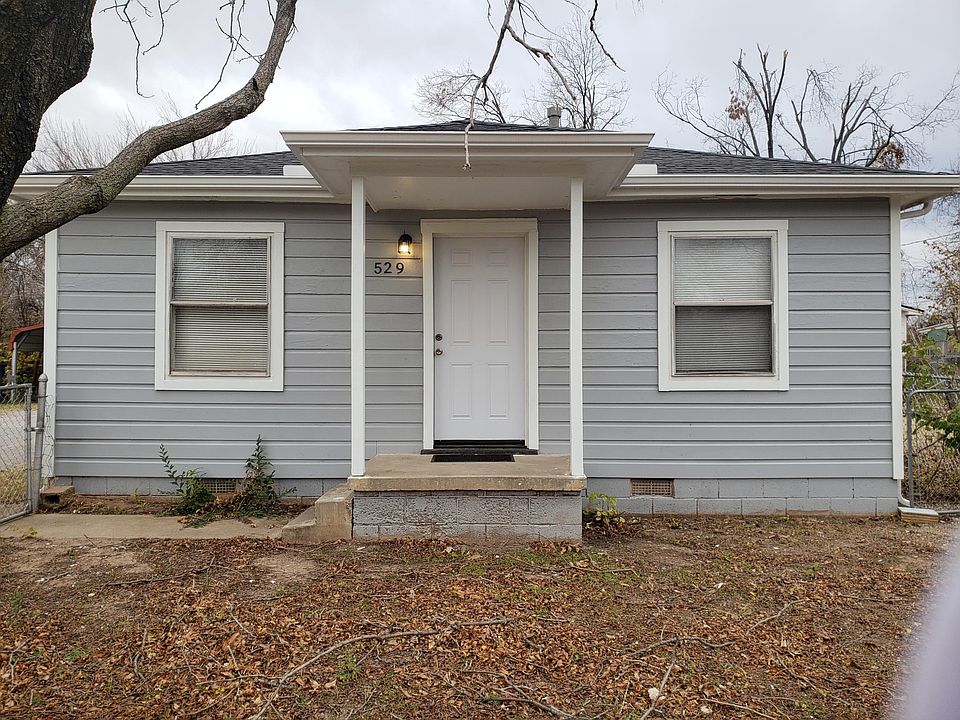 1st image of 529 SE 17th St