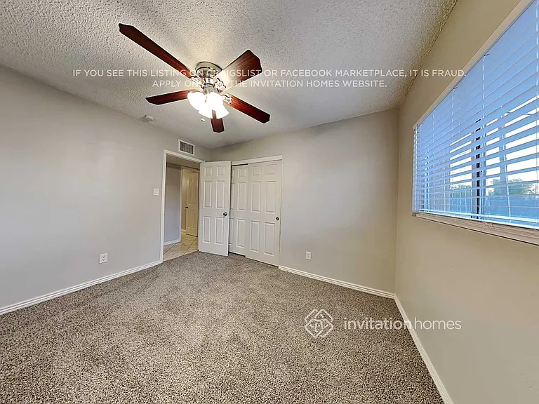 6008 N 61st Dr — Photo 11