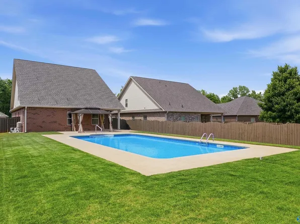 428 E Mossyleaf Dr, Huntsville, AL 35824