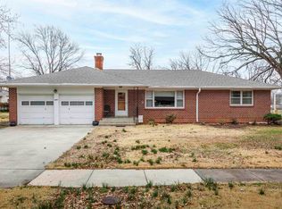 241 S Oak St, Howard, KS 67349