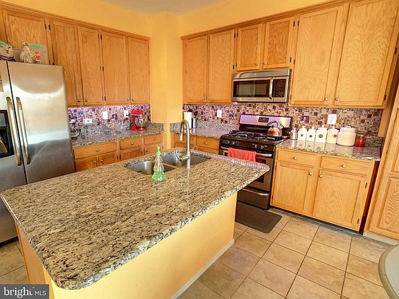 2nd image of 21149 Millwood Sq