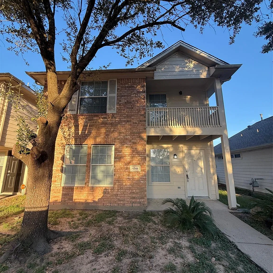 3 bed, 2.5 bath, 1578 sqft, $2,000 — Photo 1