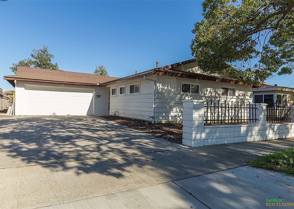 1st image of 3323 Carolyn Cir