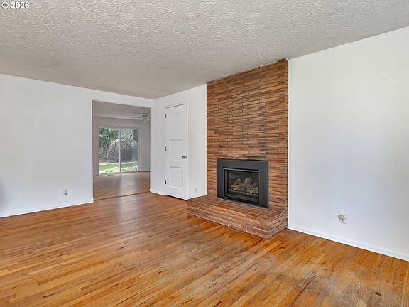 2nd image of 14484 SE Primrose Ave