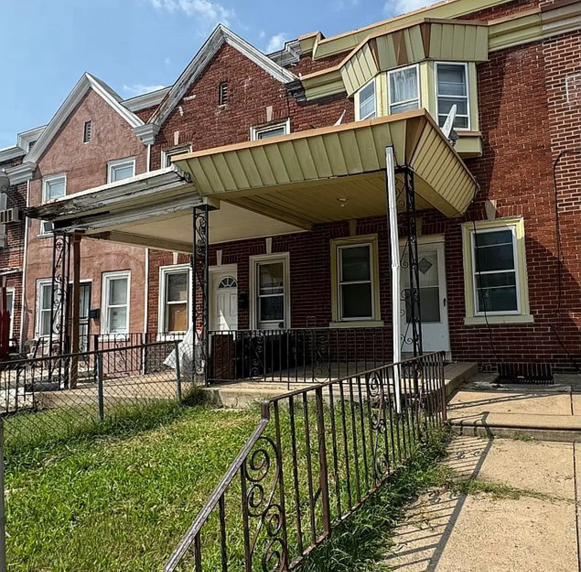 223 E Sheldon St — Photo 1