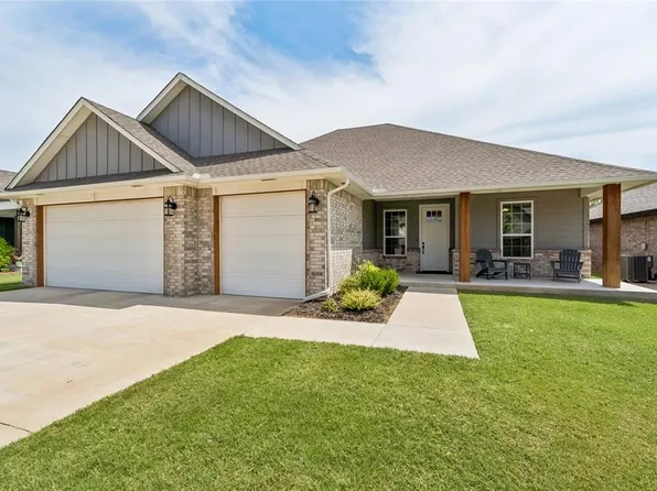 1304 Torrey Pines Rd, Norman, OK 73072