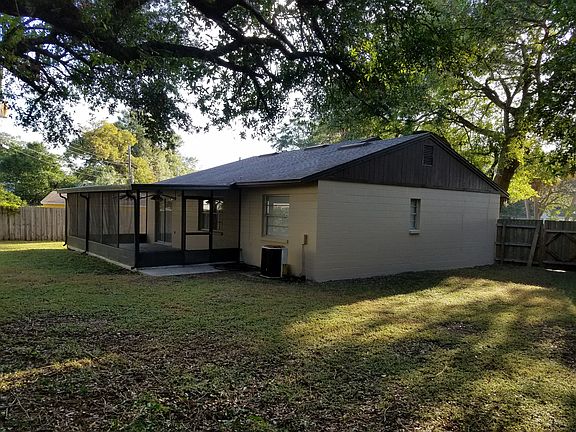4th image of 1208 Spinnaker Dr