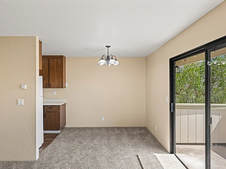 The Peppertree Apartments — Photo 6