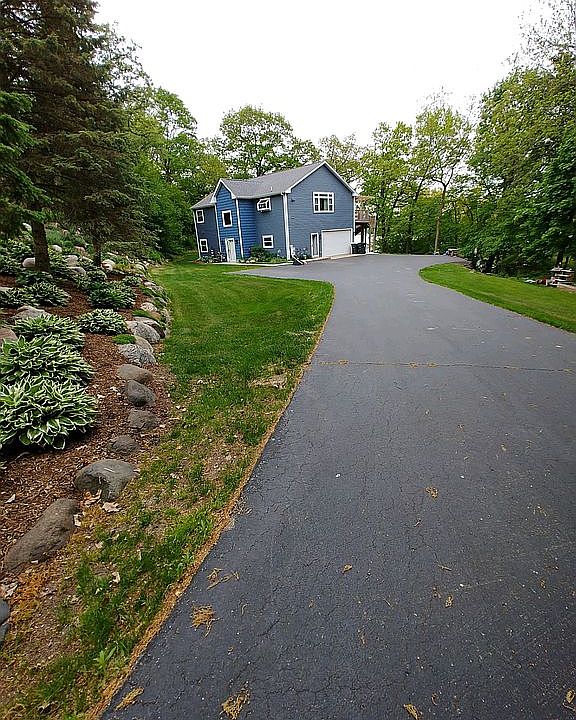 Your lake home awaits!