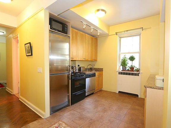 3rd image of 120 Cabrini Blvd Floor 1