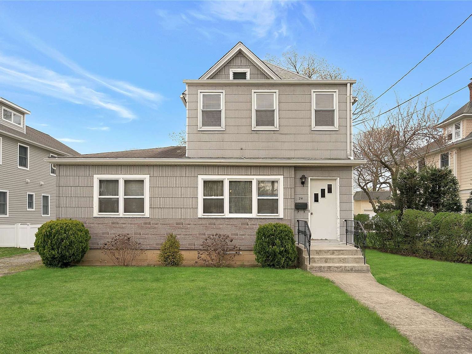24 1st Street, Lynbrook, NY 11563 Zillow