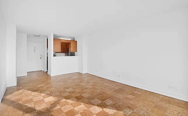 Rented by CitySites Real Estate Group | media 16