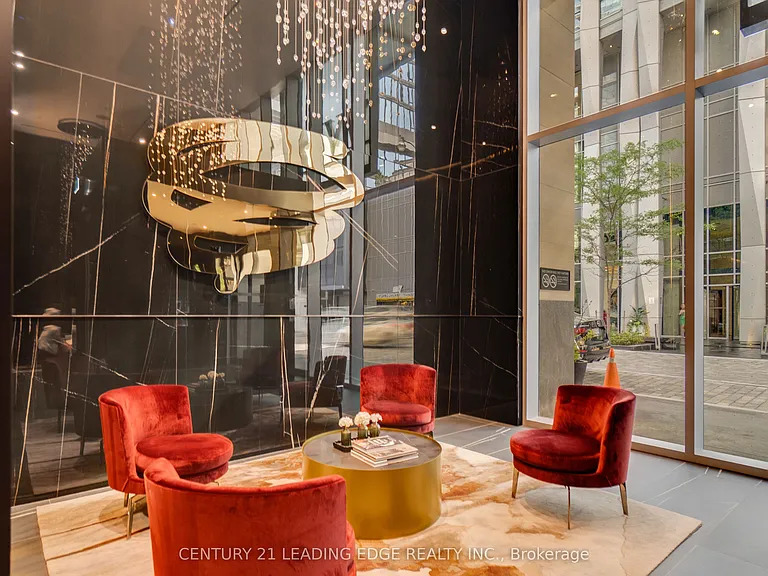 11 Yorkville Ave #3906 — Photo 6
