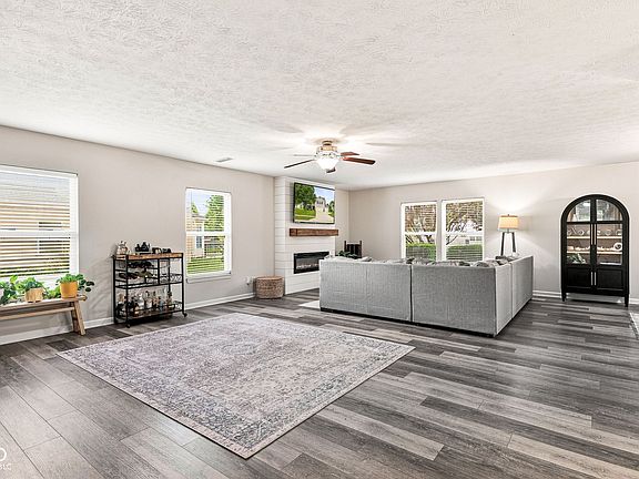 5th image of 1240 Highland Lake Way