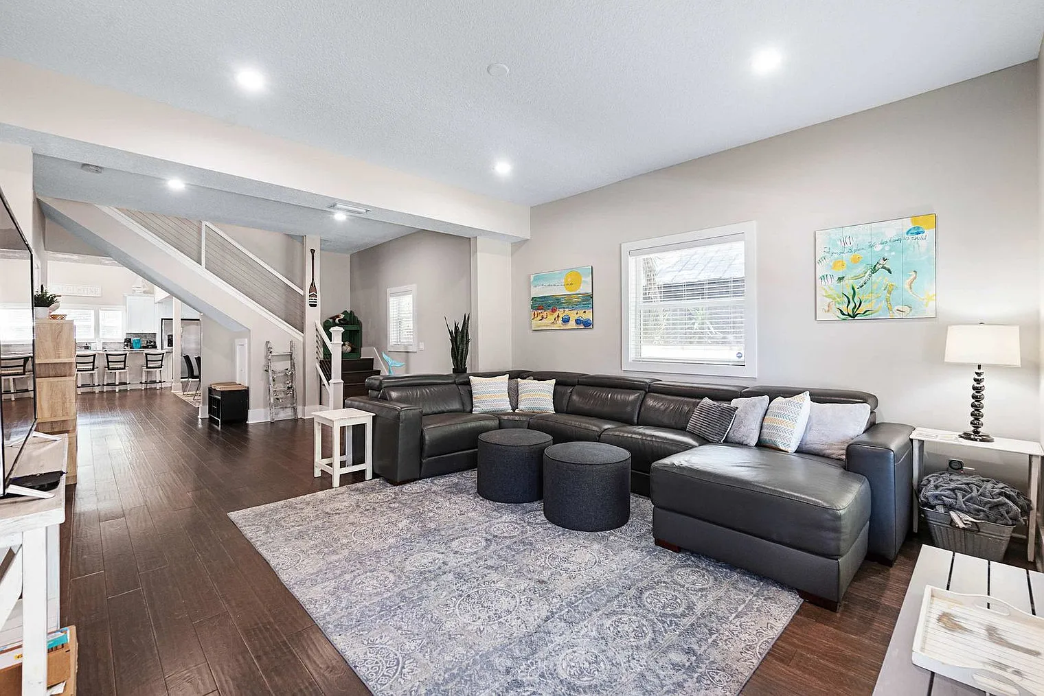 5 bed, 3.0 bath, 2734 sqft, $15,591 — Photo 1