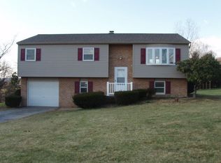 878 Millers Spring Rd, York, PA 17406