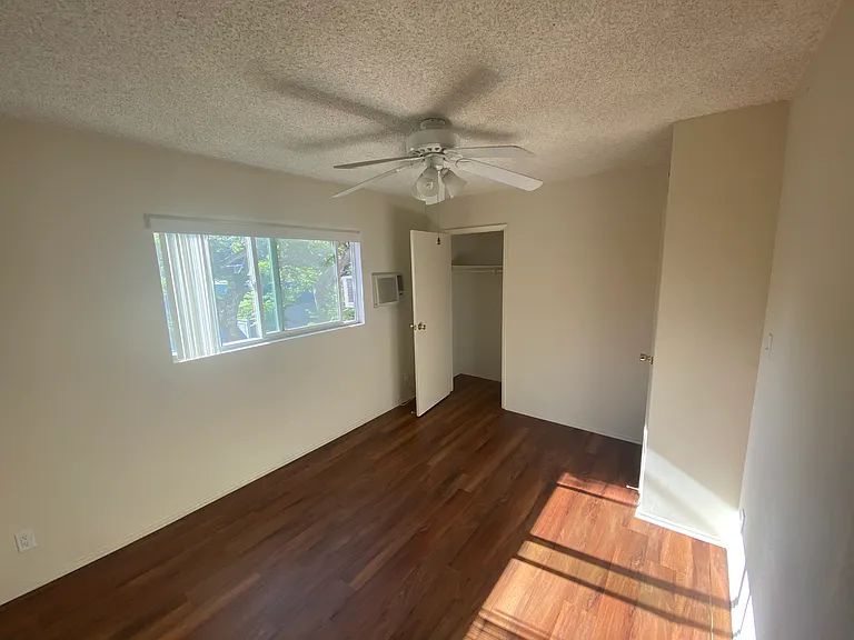285 E Del Mar Blvd #3 — Photo 9