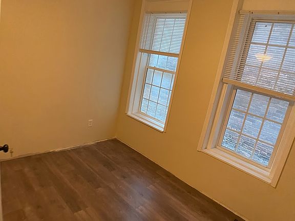 Full Size Bedroom