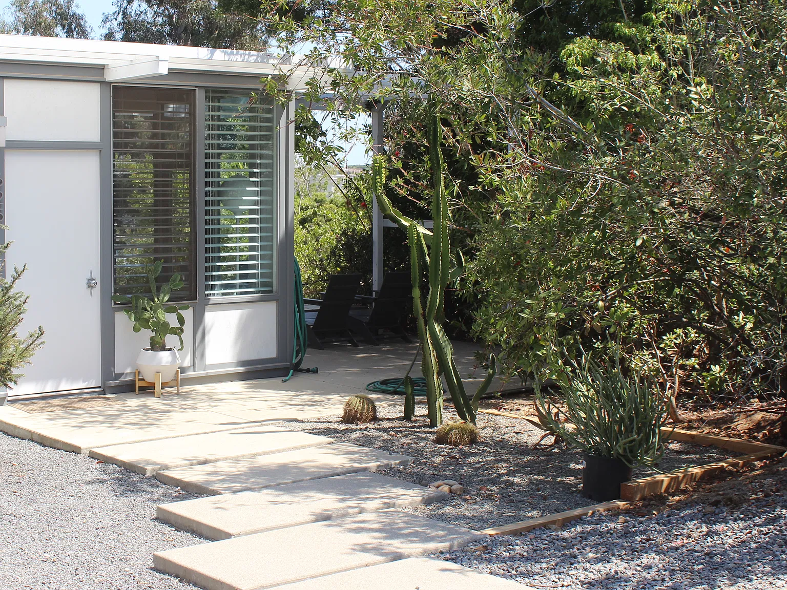 2 bed, 1000 sqft, $4,900 — Photo 1