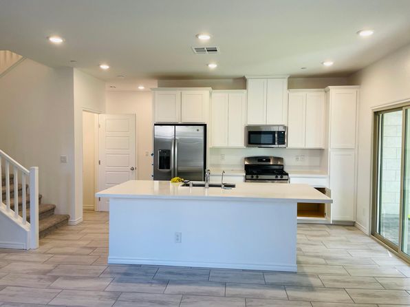 600 N Carriage Hill Dr #1130