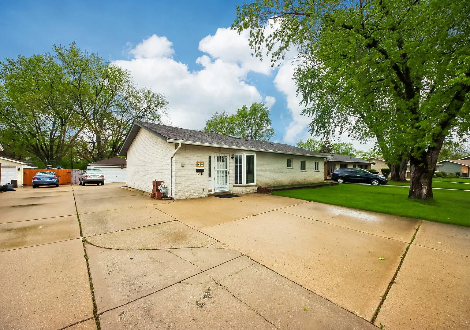 4 bed, 1390 sqft, $2,750 — Photo 3