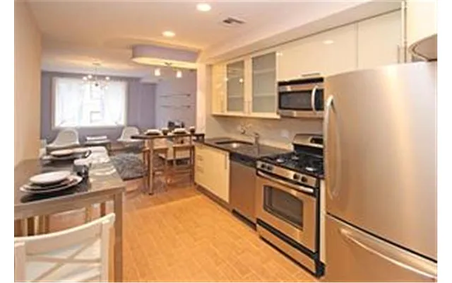 Sold by Douglas Elliman | media 15