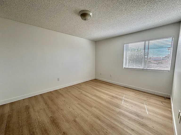 1401 W 169th St #21 — Photo 8