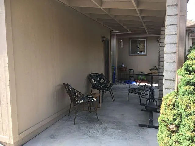 2 bed, 1.5 bath, 954 sqft, $1,695 — Photo 3