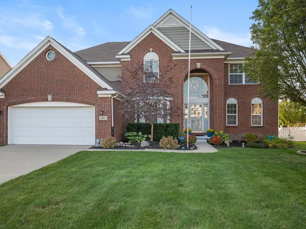 948 Plum Grove Dr, Monroe, MI 48161