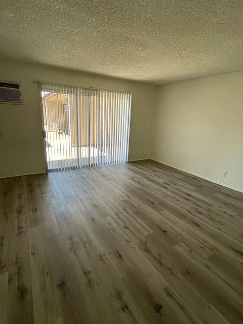1st image of 1293 N Garfield Ave #27