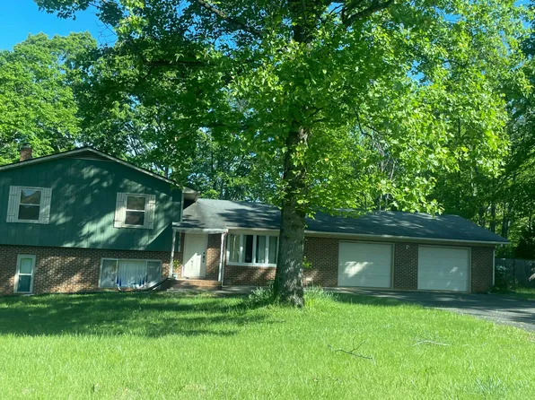 294 Fairlane Dr, Stanardsville, VA 22973